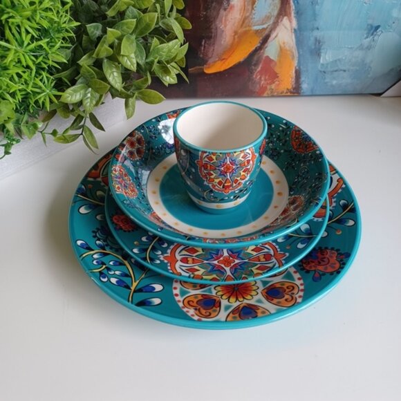 Blue Vintage Floral Ceramic Dinnerware 4-Piece Set | Microwave & Dishwasher Safe - Picture 6 of 8